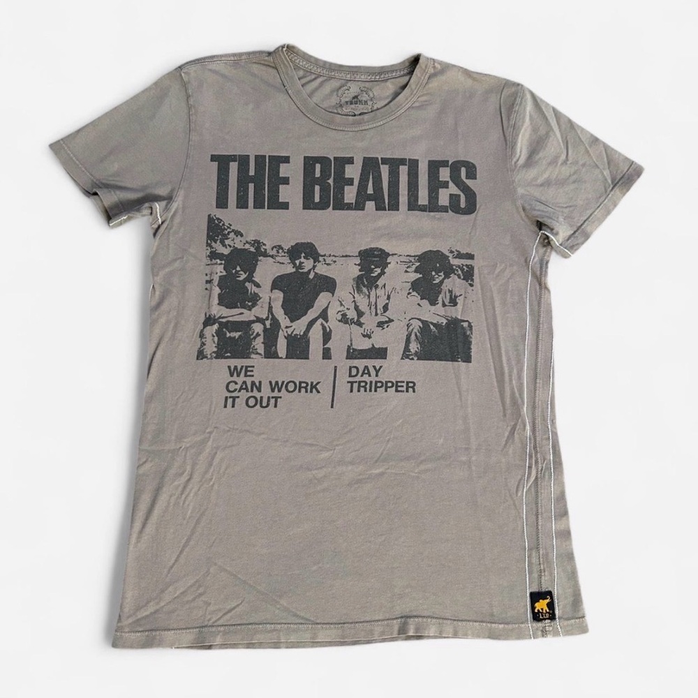 Vintage Mens Gray Trunk Ltd The Beatles Day Tripper Graphic Tee